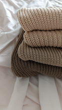 Load image into Gallery viewer, Oversized Chunky Knit in Mocha
