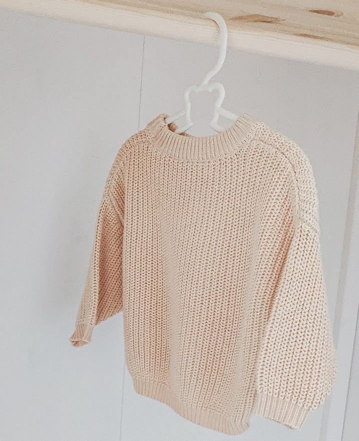 Oversized Chunky Knit in Almond